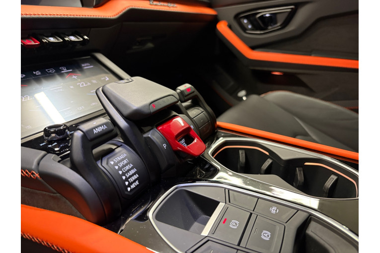 LAMBORGHINI Urus 4.0 V8 800 ch BVA8 occasion Mauguio 26