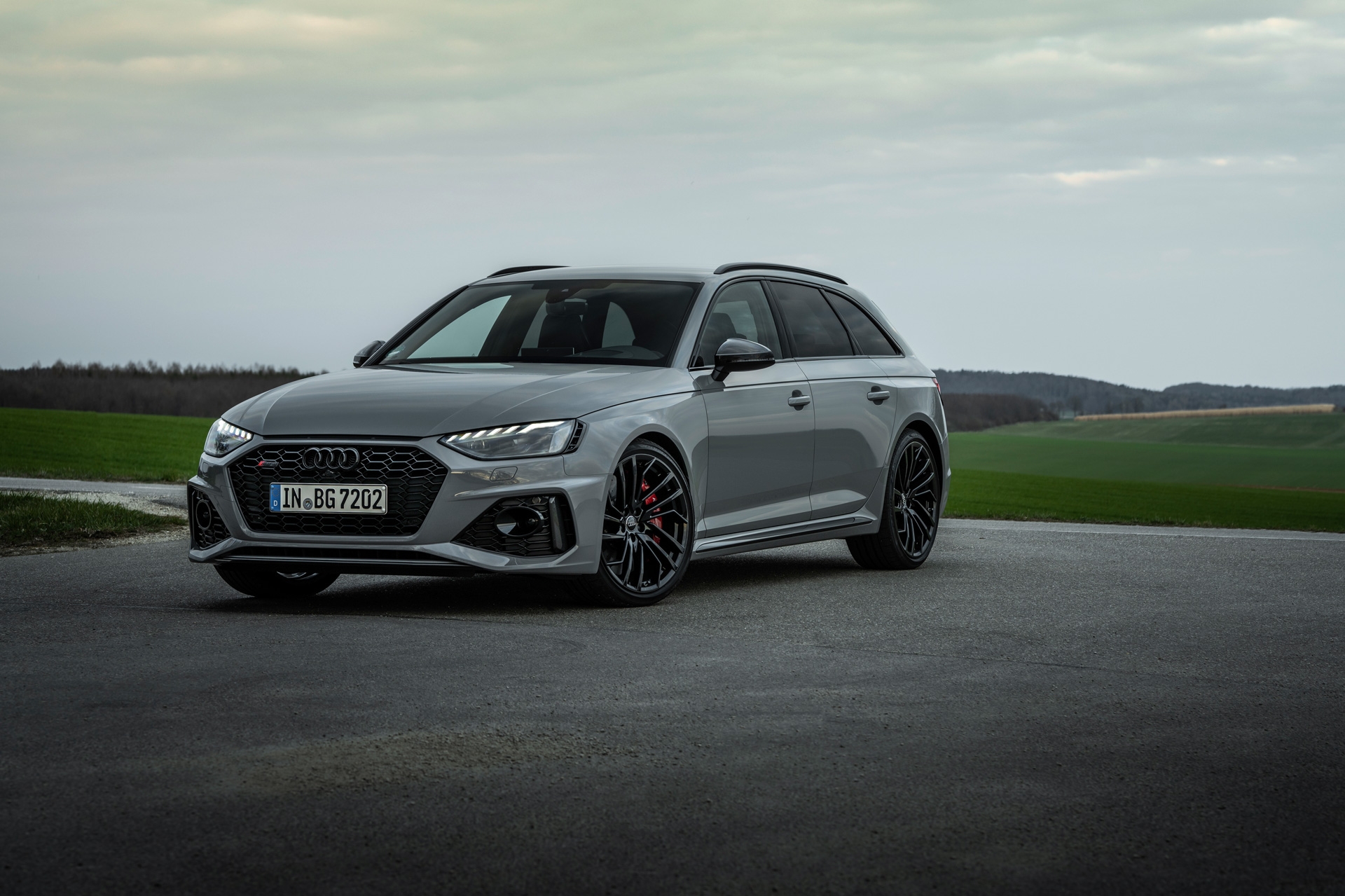 audi-rs4